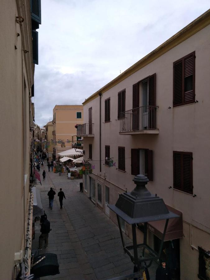 Piazza Ginnasio Affittacamere Алгеро Екстериор снимка